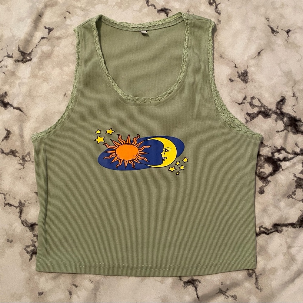 ⭐️🌛 Moon & Star Celestial Graphic Crop Top Tank